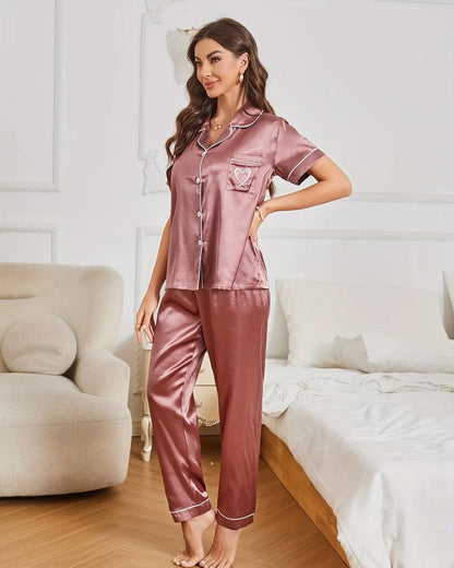 Elowis Relaxed Satin Pajama Set