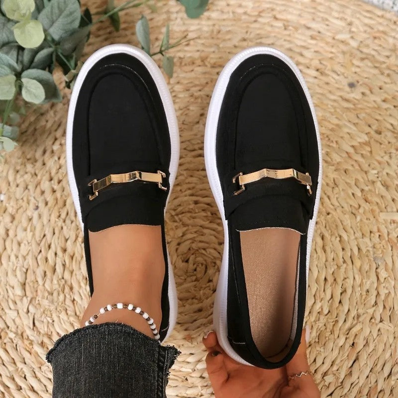 Lerone Relaxed Chain Accent Loafer
