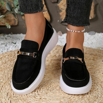 Lerone Relaxed Chain Accent Loafer