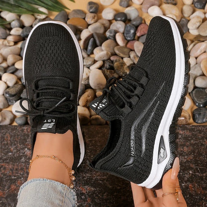 Lunari Knit Lightweight Running Sneakers
