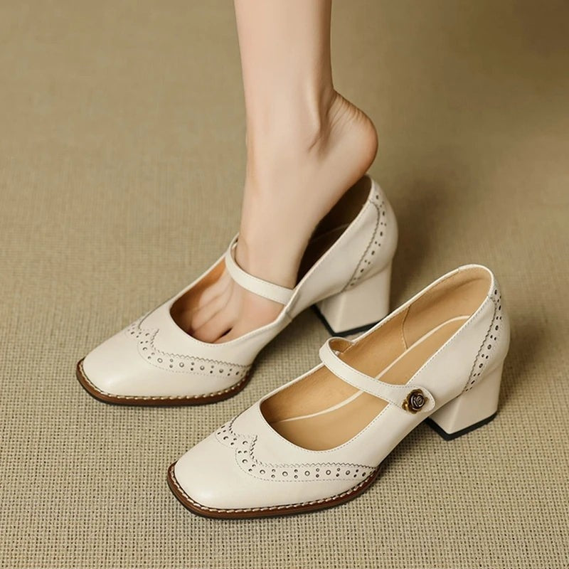 color:ivory