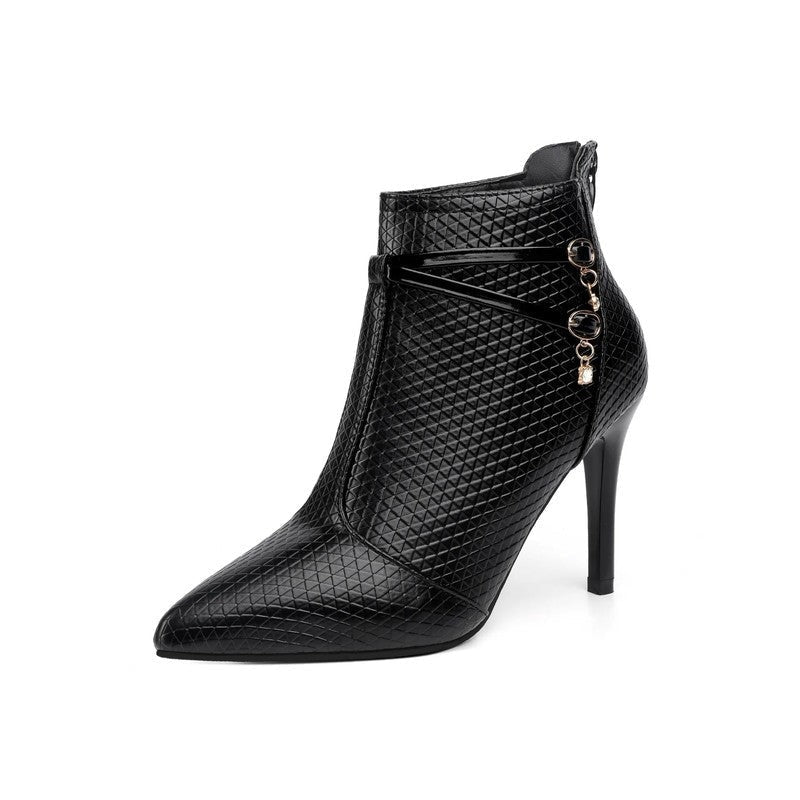 Marzelle Textured Pointed Toe Ankle Boot